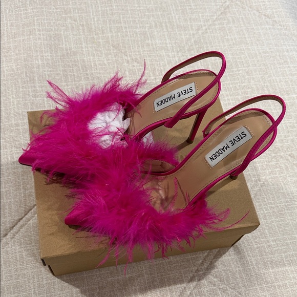 Steve Madden Hot Pink Feather Slingback Stiletto Heels - Picture 2 of 3